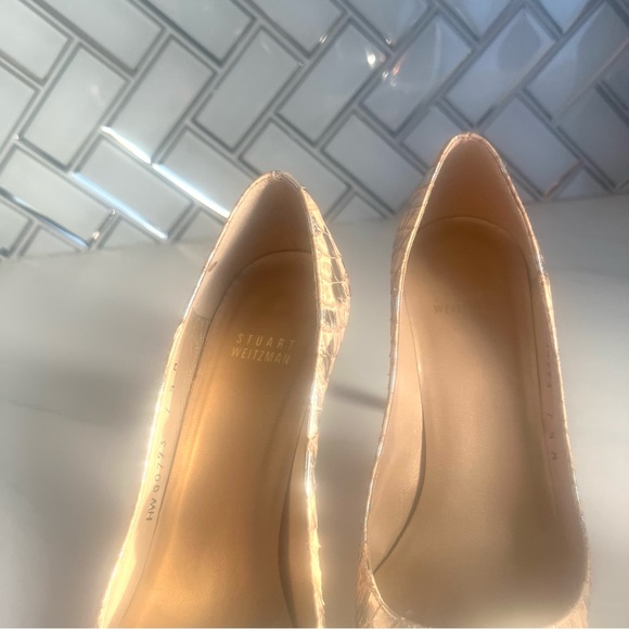STUART WEITZMAN GOLD SILVER SNAKESKIN HEELS/ PUMPS  SIZE 7.5 M - Picture 5 of 16